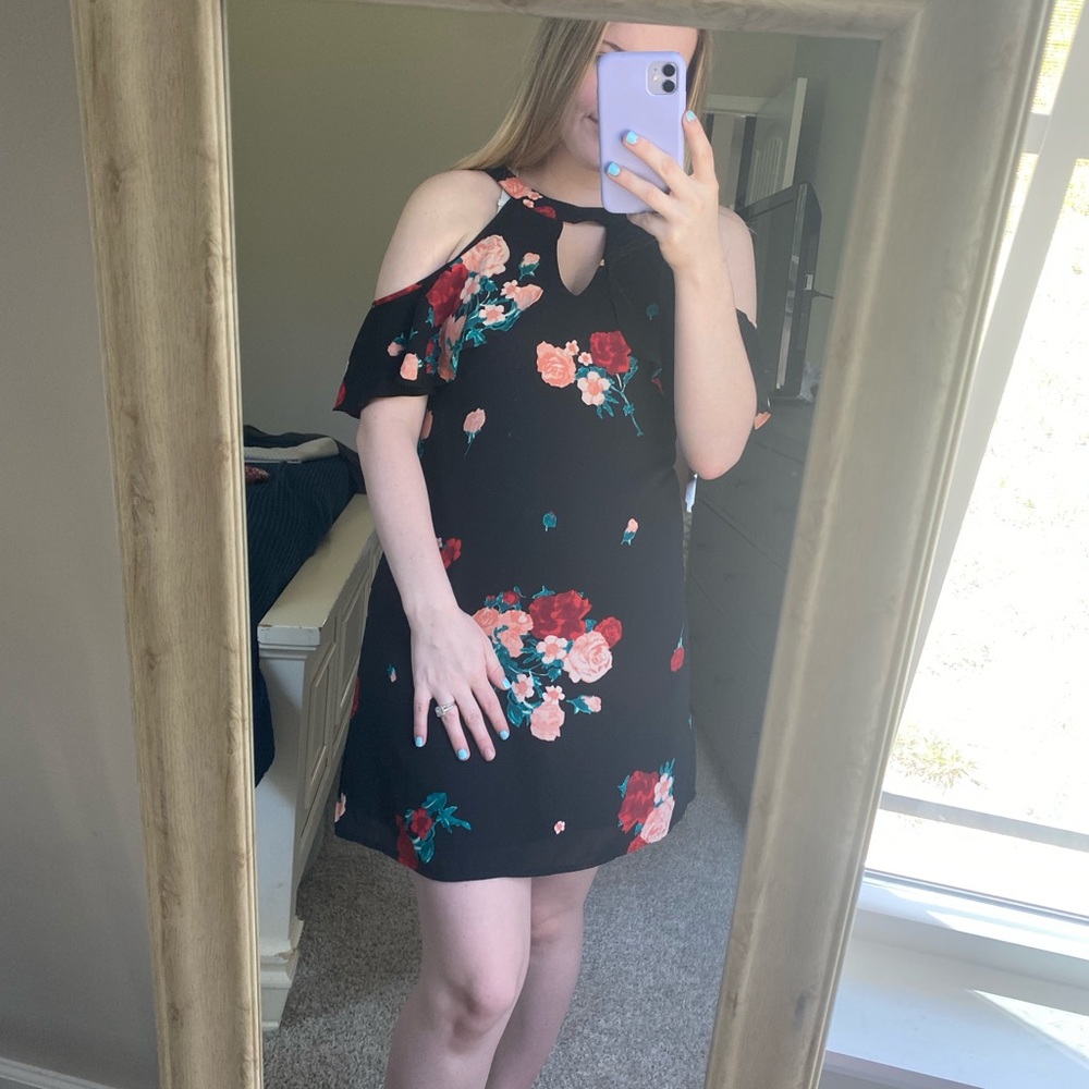 NWOT cold shoulder dress